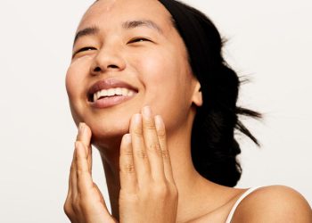 Facial Skin Care Products That Should Be In Your Daily Cosmetic Box