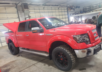 Are leveling kits better than lift kits