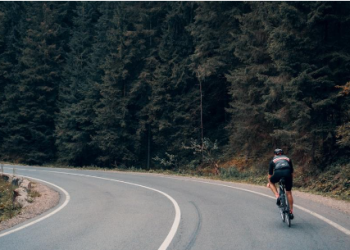 How to find the right sunglasses for cycling