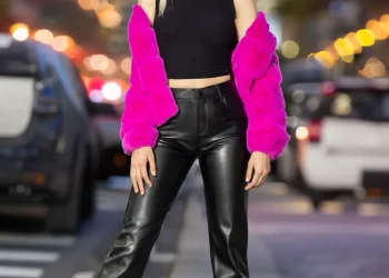 Tips for Choosing the Perfect Women’s Boutique Bottoms