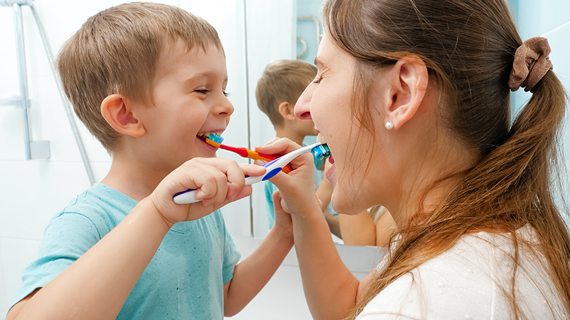 4 Creative Ways To Encourage Nightly Family Flossing